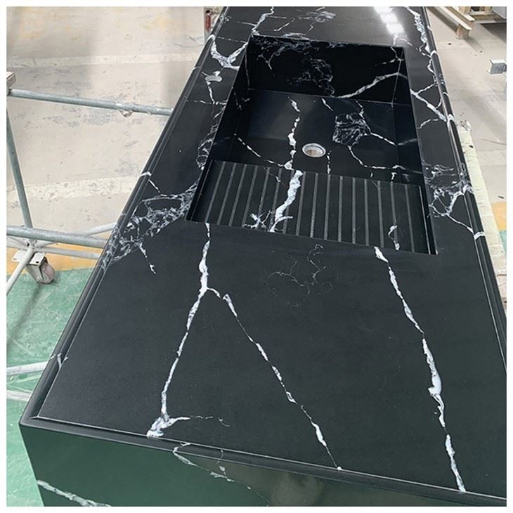 Prefab Black Calacatta Quartz Countertops