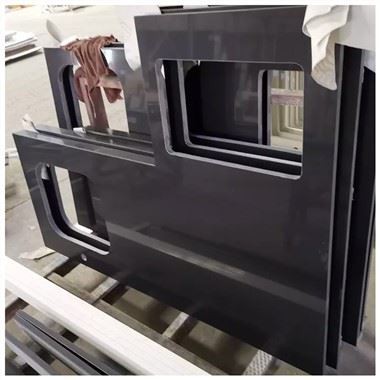 كونترتوب الكوارتز الأسود النقي