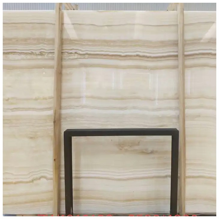 Vanilla Onyx Backlit Slabs